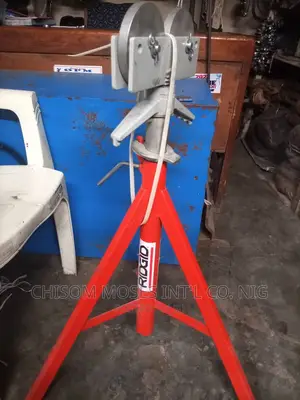 Ridgid Head Roller Pipe Stand