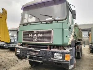 1998 Man Diesel Tipper Truck (10 Tires)