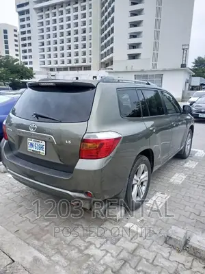 Toyota Highlander Now Available for Hire