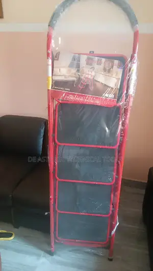 4 Steps House Ladder