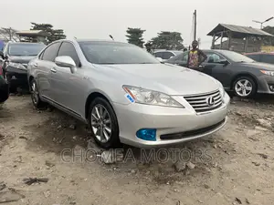 Lexus ES 2012 Silver