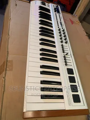 Quality Arturia Analog Experience Lab 49 Midi Keyboard