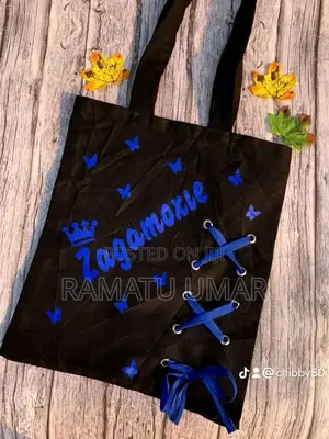 Tote Essence