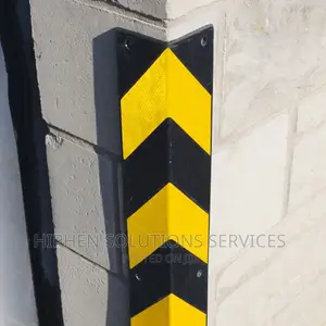 Rubber Black Wall Guard With Reflective Arrow