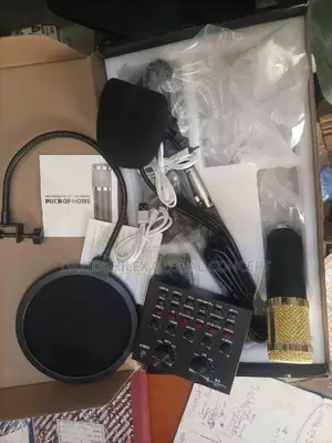 Studio Microphone With Soundcard