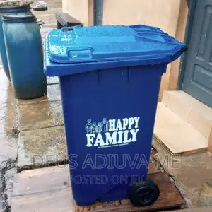 Waste Bin With Tire