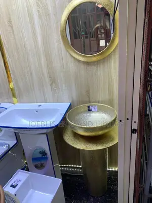 Executive Gold Standing Wash Hand Basin With Mirror