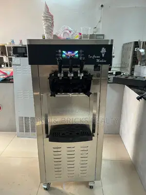 Soft Ice Cream Machine Standing
