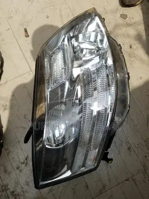 Headlamp for Toyota Alphard Available