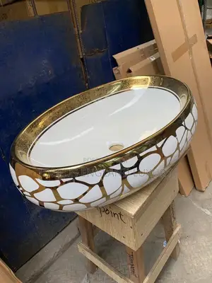 Bricks Design Counter Basin Gold and White
