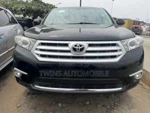 Toyota Highlander Limited 2012 Black