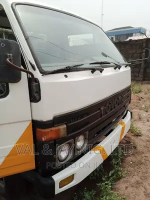 Toyota Dyna 300 Long Chassis With 3rz Fuel Engine