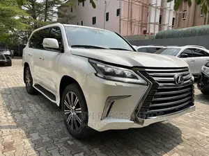 Lexus LX 2018 White