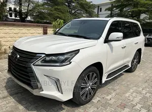 Lexus LX 2018 White