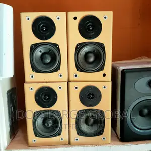 Edifier Studio Monitor