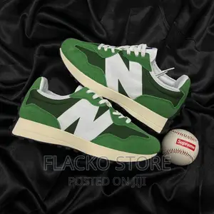Original New Balance 327 Varsity Green Sneakers