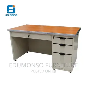 Metal 4 Feet Office Table