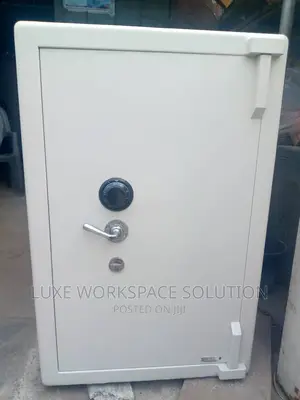 Chubb Safe And Burglary Proof Safe