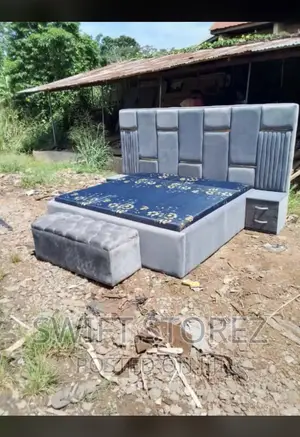 King Size Textured Patterned Bed