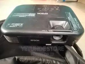 Epson EB-S02 3LCD Projector - 2600 ANSI Lumens