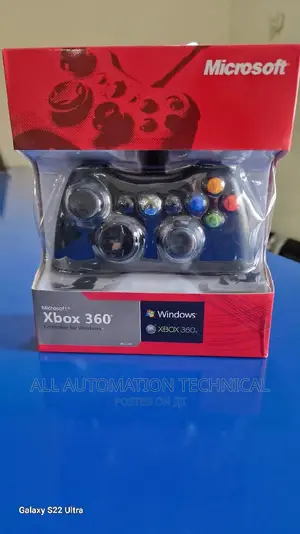 Microsoft Xbox 360 Wired Controller Gamepad.
