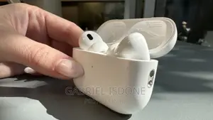 Apple Airpod Pro 2 Made by Apple in California
