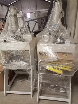 T-Shirt Nylon Bag Pneumatic Punching Machine