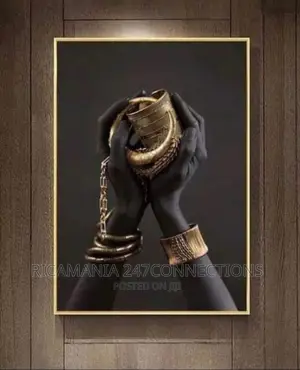 24ny36 Golden Hands Frame