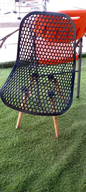 Plastic Net Chair