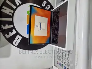 Laptop Apple MacBook Pro 2020 8GB Intel Core I5 SSD 256GB