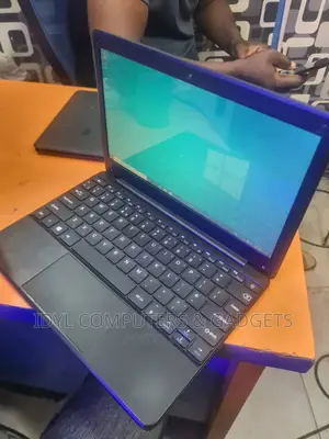 Laptop Geo Geobook 1E 4GB Intel Celeron SSD 60GB