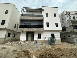 5bdrm Duplex in Guzape Main Abuja for sale