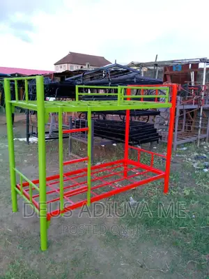 Double Bunk Bed Detachable 
Black Iron Bunk Bed, for Hostel