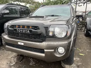 Toyota Tacoma Double Cab V6 2011 Gray