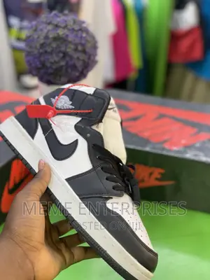 Air Jordan 1