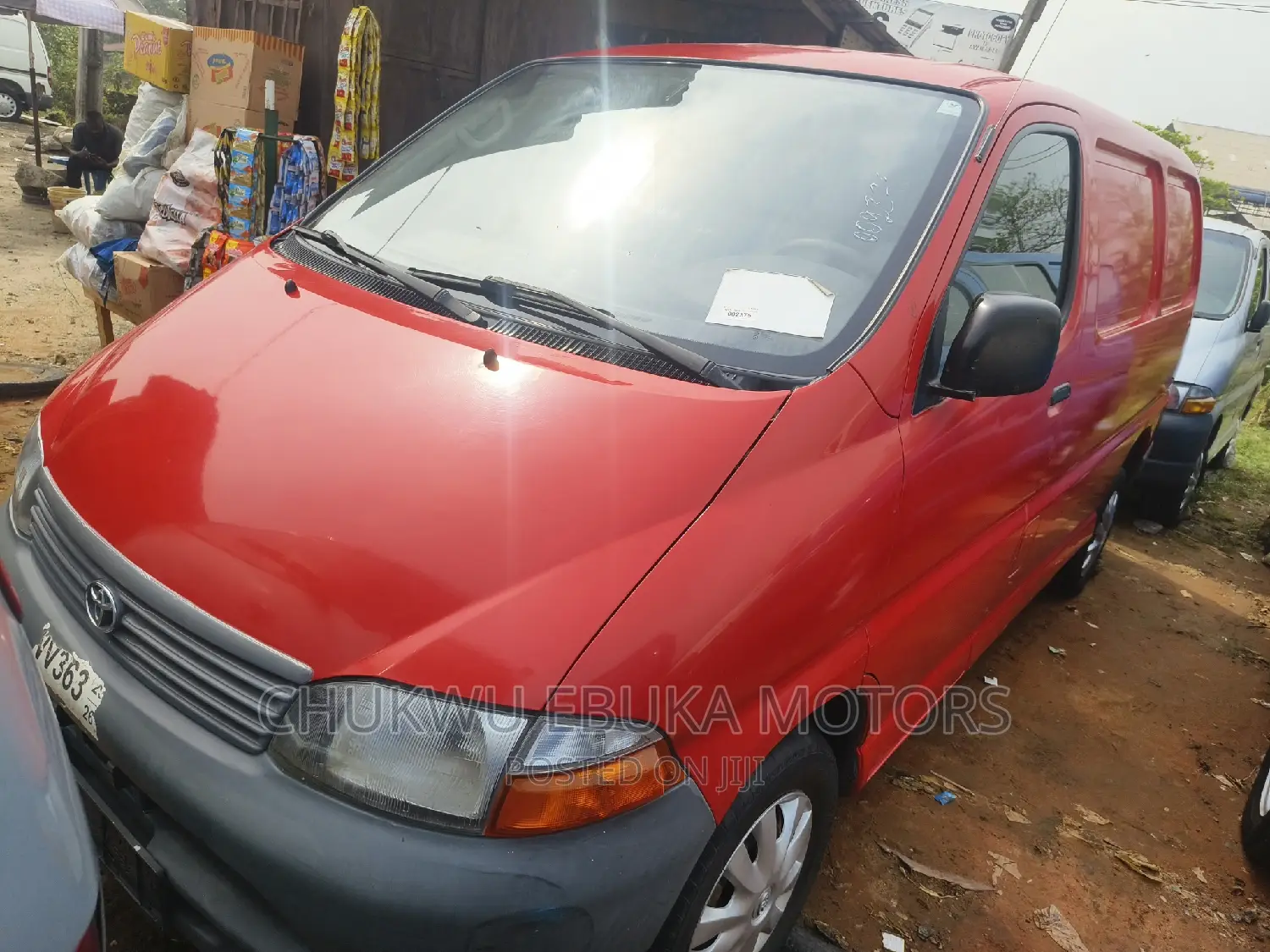 Toyota HiAce 2002 Red