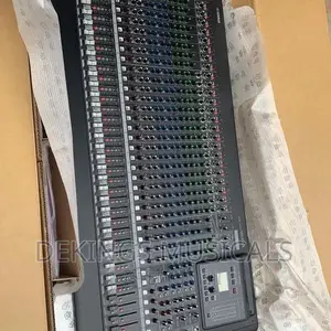 Yamaha Mgp32x Analogue Console Mixer