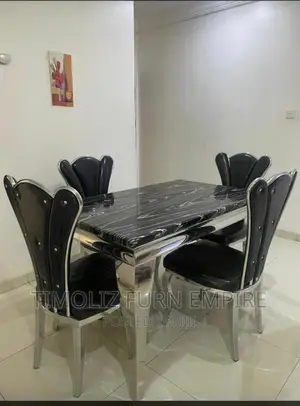 4 Seaters Marble Dining Table Set
