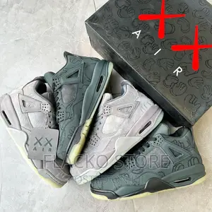 High Quality Air Jordan 4 Retro Kaws Cool Grey Sneakers