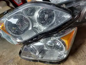 Headlamp Toyota Avalon 2010 Model