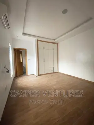 1bdrm Shared Apartment in Osapa for rent
