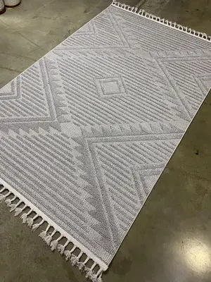 Quality Turkish Center Rugs Available in 5by7