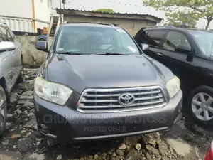 Toyota Highlander Limited 2010 Gray