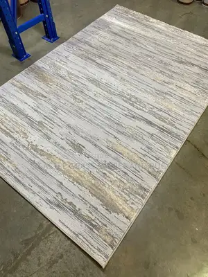 Quality Turkish Center Rugs Available in 7by10