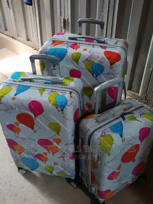 Set of 3 Balloon Rubber Plastic Travelling Luggage Boxes