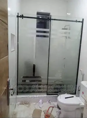 Frameless Doors Cubes