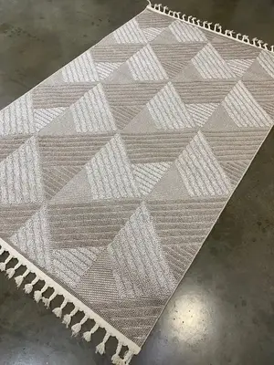 Turkish Center Rugs Available in 7by10 Also 4by6 and 5by7