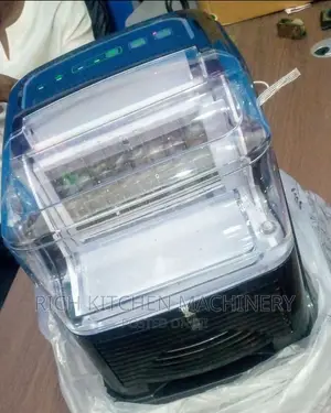 Ice Cube Machine (24 Cubes)