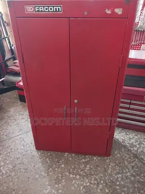 Facom JLS Tool Cabinet Two Full Doors, 3 Shelves