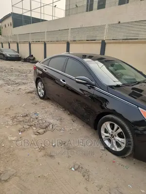 Hyundai Sonata 2013 Black